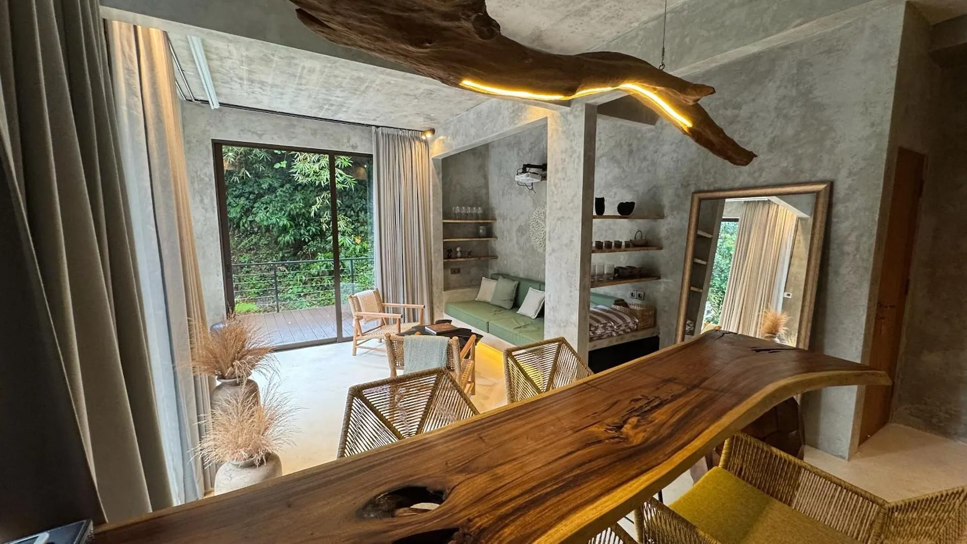 Bamboolina Jungle Villa Unique Art&River Access Ubud  Indonesia